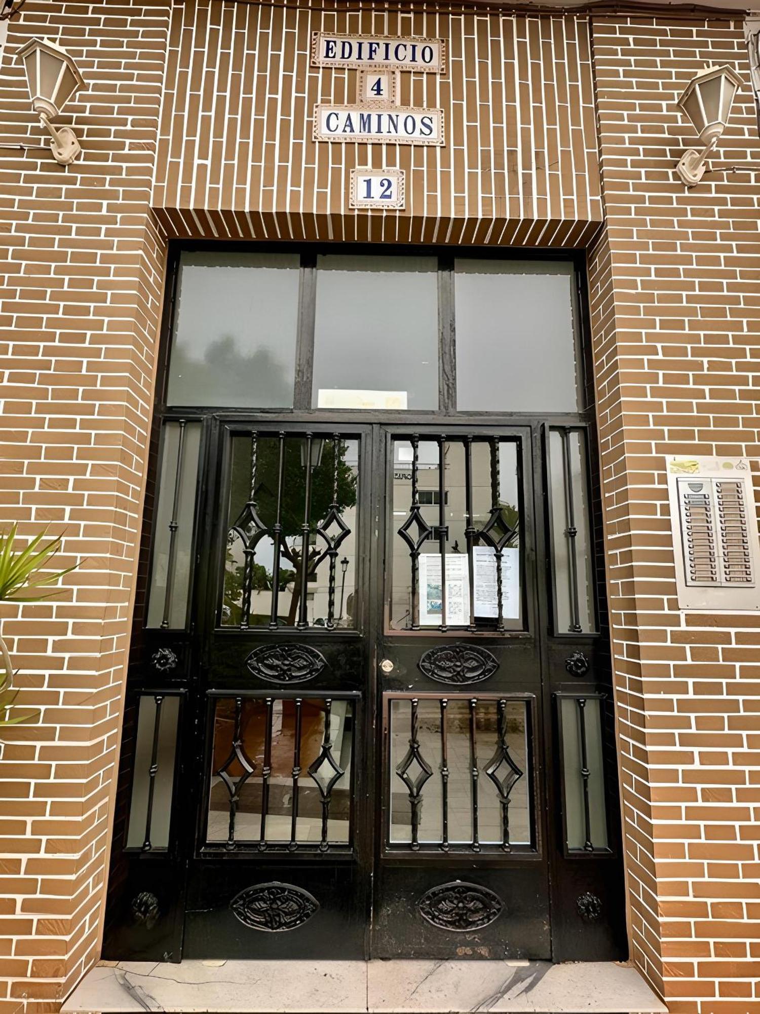 Edf. 4 Caminos Apartment Нерха Екстериор снимка